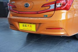 2014款比亚迪秦1.5T旗舰型