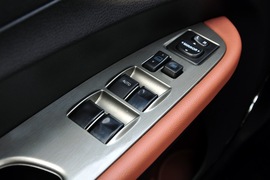 2015款东风风行景逸X5