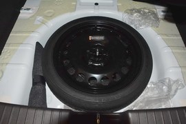 2013款雪佛兰科鲁兹掀背1.6L手动豪华版