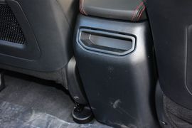 2015款吉利GX7运动版2.0L自动尊享型