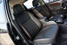 2015款吉利GX7运动版2.0L自动尊享型
