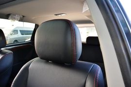 2015款吉利GX7运动版2.0L自动尊享型