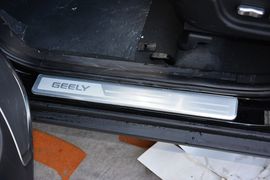 2015款吉利GX7运动版2.0L自动尊享型