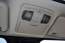 2015款吉利GX7运动版2.0L自动尊享型