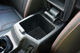 2015款吉利GX7运动版2.0L自动尊享型