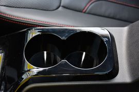 2015款吉利GX7运动版2.0L自动尊享型