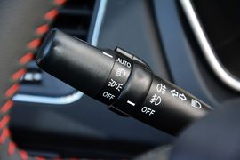 2015款吉利GX7运动版2.0L自动尊享型