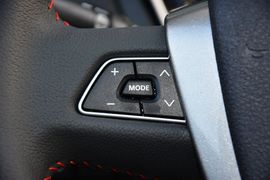 2015款吉利GX7运动版2.0L自动尊享型