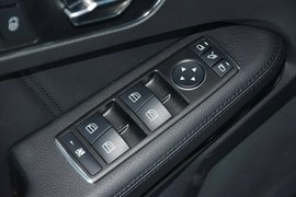 2015款奔驰E320L运动型