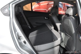 2009款长安悦翔两厢1.5L自动