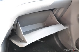 2009款长安悦翔两厢1.5L自动