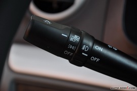 2009款长安悦翔两厢1.5L自动