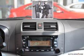 2009款长安悦翔两厢1.5L自动