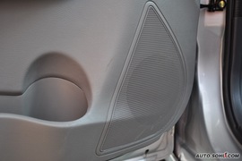 2009款长安悦翔两厢1.5L自动