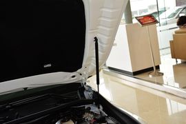 2013款丰田锐志2.5V尚锐导航版