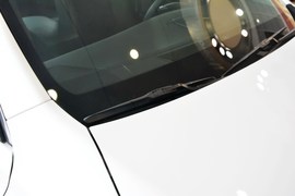 2013款丰田锐志2.5V尚锐导航版