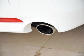 2013款丰田锐志2.5V尚锐导航版