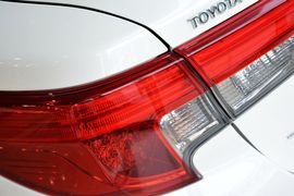 2013款丰田锐志2.5V尚锐导航版