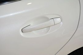 2013款丰田锐志2.5V尚锐导航版