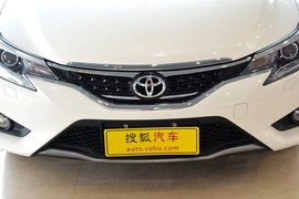 2013款丰田锐志2.5V尚锐导航版