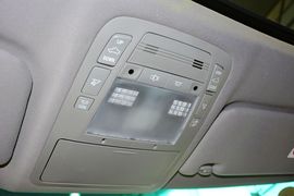 2012款丰田皇冠V6