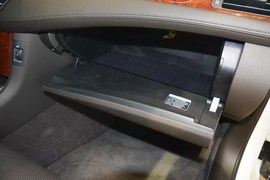 2012款丰田皇冠V6