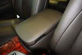 2012款丰田皇冠V6