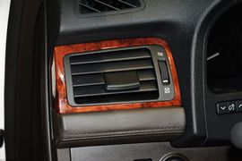 2012款丰田皇冠V6