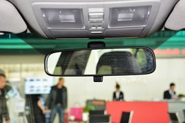 2013款丰田锐志2.5V尚锐导航版