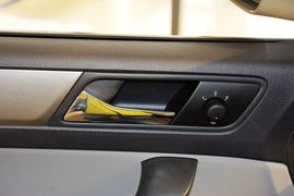 2015款斯柯达昕锐1.6L自动优选型
