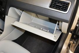 2015款斯柯达昕锐1.6L自动优选型