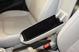 2015款斯柯达昕锐1.6L自动优选型