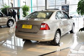 2015款斯柯达昕锐1.6L自动优选型
