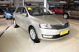 2015款斯柯达昕锐1.6L自动优选型
