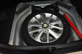 2014款丰田卡罗拉1.6L手动GLX-i