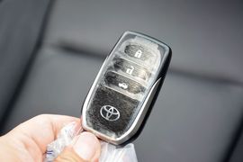 2014款丰田卡罗拉1.6L手动GLX-i