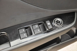 2014款现代名图1.8L自动智能型