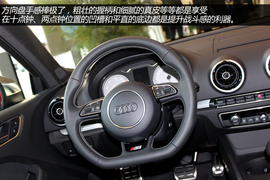 实拍全新奥迪S3