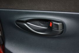 2014款丰田威驰1.3L自动智尚版