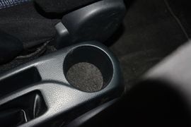 2014款丰田威驰1.3L自动智尚版