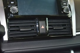 2014款丰田威驰1.3L自动智尚版