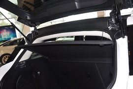 2015款路虎揽胜极光2.0T