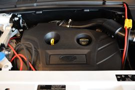 2015款路虎揽胜极光2.0T