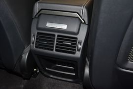 2015款路虎揽胜极光2.0T