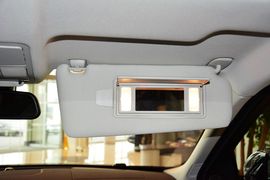 2015款路虎揽胜极光2.0T