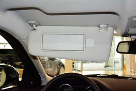 2015款路虎揽胜极光2.0T