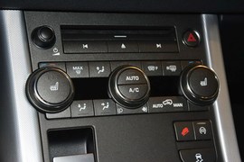 2015款路虎揽胜极光2.0T