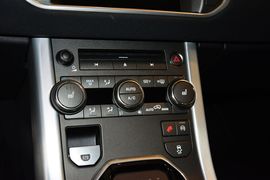 2015款路虎揽胜极光2.0T