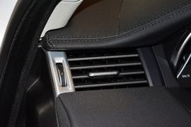 2015款路虎揽胜极光2.0T