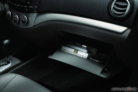 2009款长安悦翔两厢